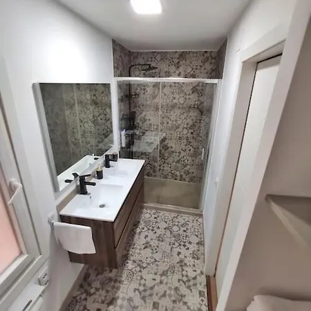 Apartament Duplex En El Corazon Del Casco Vello Vigues